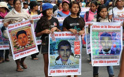 Dan libertad provisional a exfiscal de caso Ayotzinapa